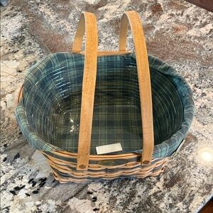 1998 Longaberger Traditions Collection Hospitality Basket
